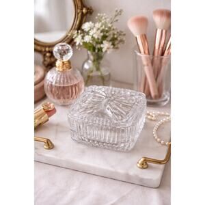 Elegant Cut Glass Butterfly Jewelry Box – Vintage Crystal Trinket Dish with Lid